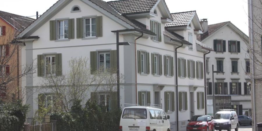 Aussenfassade-Malerarbeiten-Farbkonzept