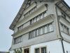 Aussenfassade-Malerarbeit-kantonale-Denkmalpflege-Farbkonzept-und-Materialaufbau-vorher